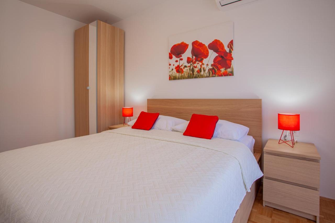 Apartments Eva Cres Exterior foto